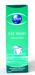 Optrex Eye Wash with eye bath 300ml